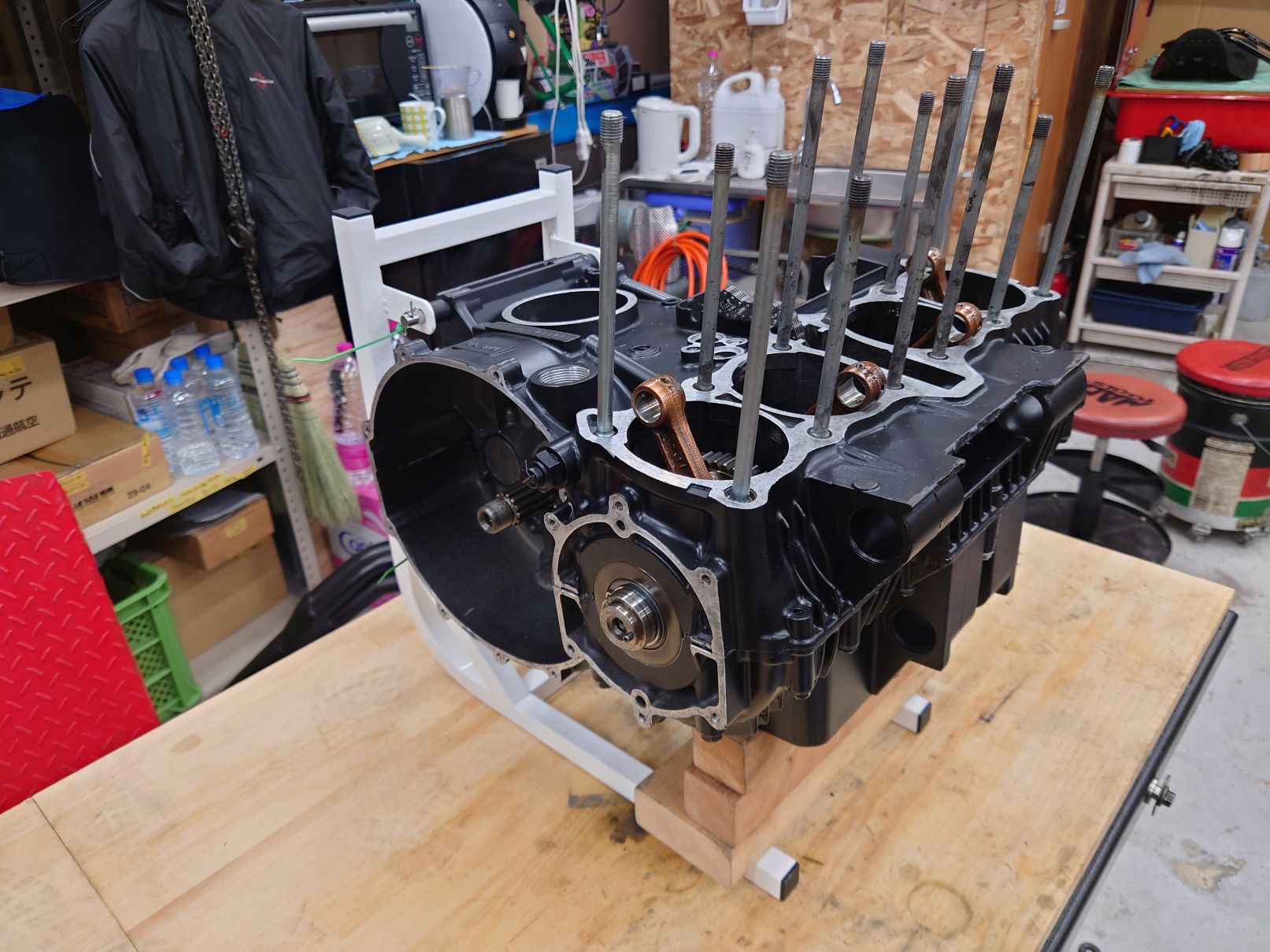 カワサキZ1000R1エンジン組み立て