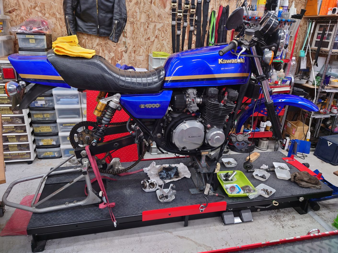 kawasaki Z1000J2 メンテナンス